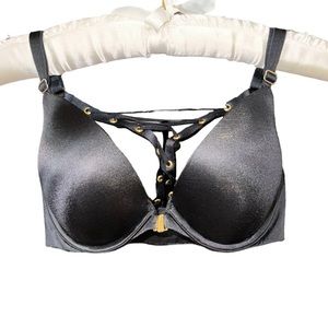 Victoria’s Secret Very Sexy Push Up Bra 32D